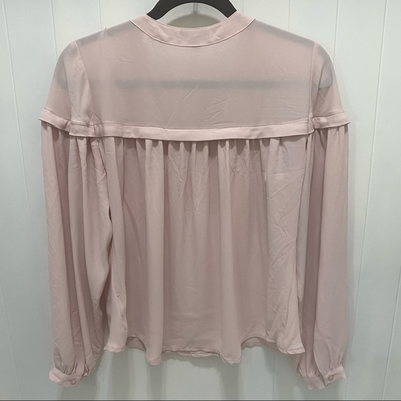 🚫SOLD🚫 EXPRESS PLEATED BLOUSE BLUSH COLOR BALLOON SLEEVES WOMENS SMALL - Picture 3 of 5